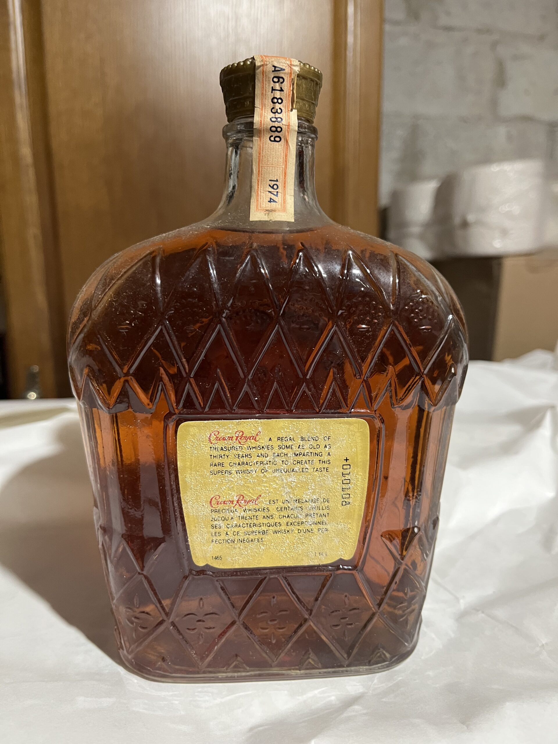Crow Royal Fine De Luxe - Fascetta 1974 - 1,14 litro - immagine 3